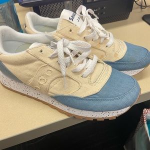 Saucony jazz sneaker